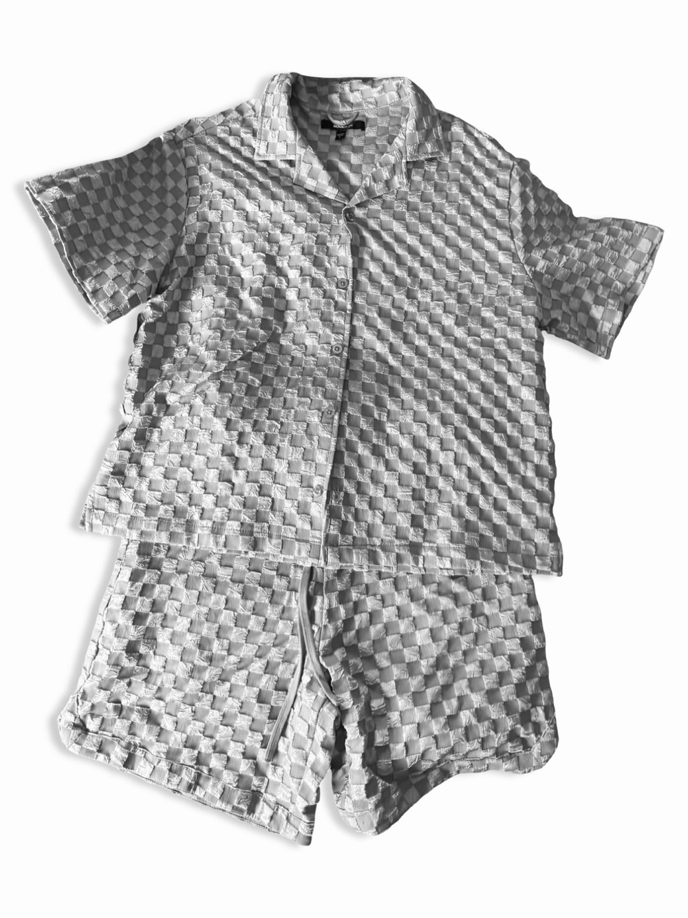 Fashion Nova Men Crinkle Textured Checkered Shorts in Grey Available as SET -NWT - Picture 8 of 10